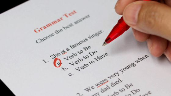 TEST D&rsquo;ANGLAIS PRÉLIMINAIRE (examen PET de Cambridge)